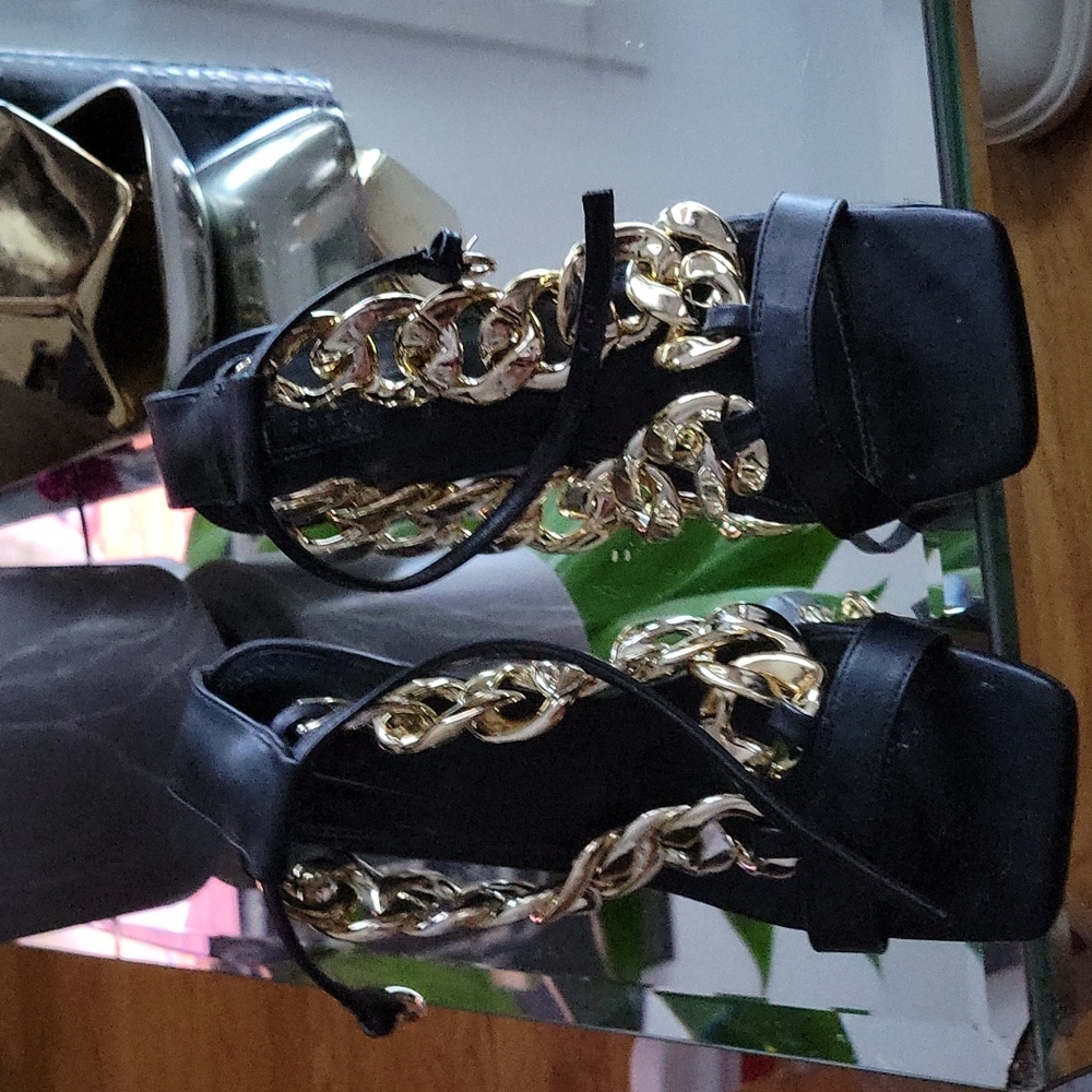 Heels sandals
